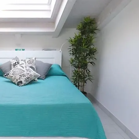 Indipendente A Due Passi Dal Mare