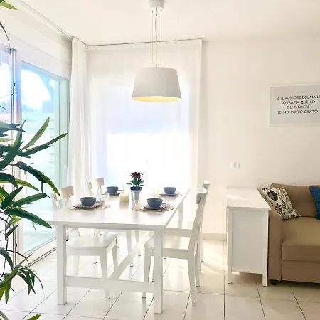 Indipendente A Due Passi Dal Mare *