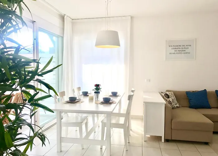 Indipendente A Due Passi Dal Mare *